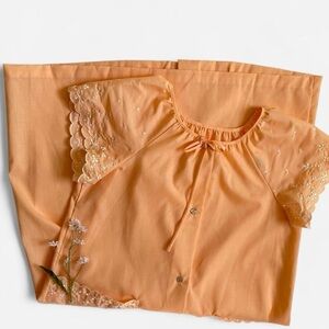 Vintage peach housecoat